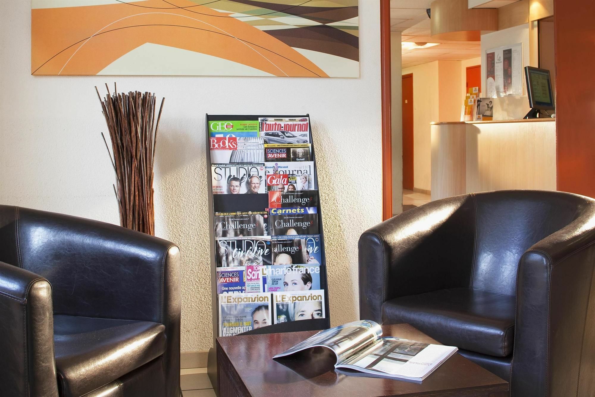 พรีเมียรคลาสคลาสเลอบลคเมสนิล Hotel เลอบล็องเมนิล ภายนอก รูปภาพ